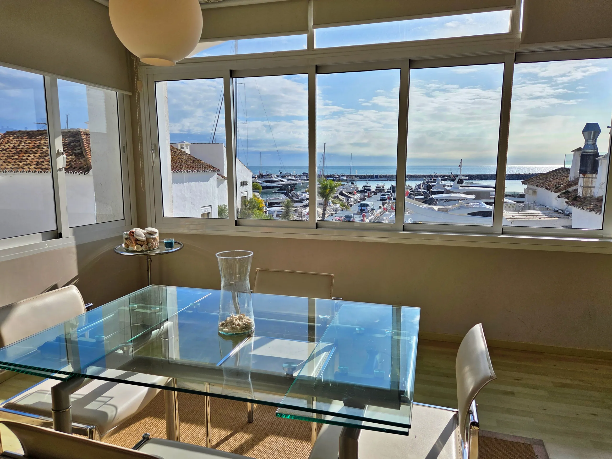 Studio avec vue sur la marina à Puerto Banús