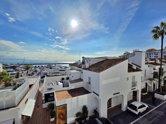 Studio avec vue sur la marina à Puerto Banús