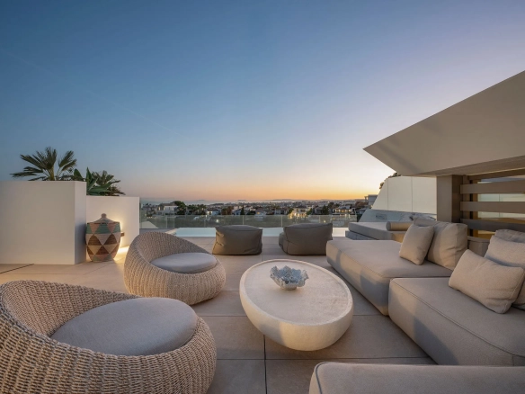 Villa Moderna de lujo en Nueva Andalucía