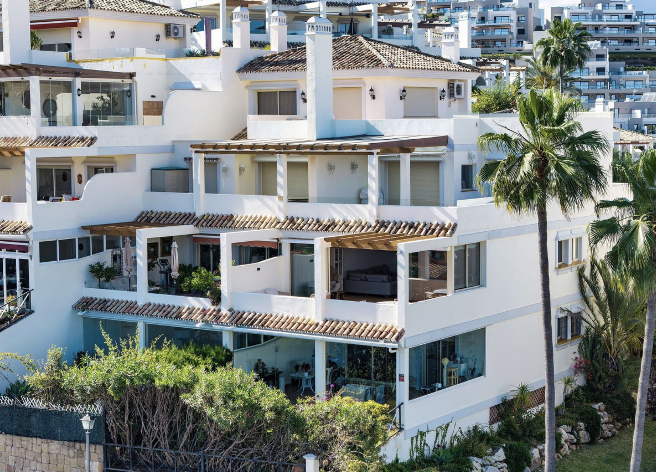 Appartement rénové avec vue sur la mer et la montagne à Nueva Andalucía