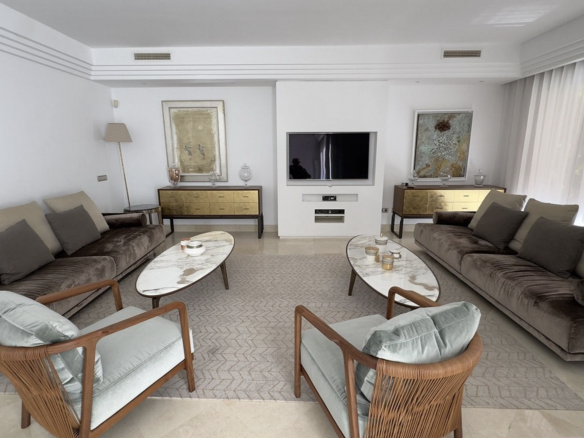 Apartamento en Planta Baja en Alzambra Hill Club