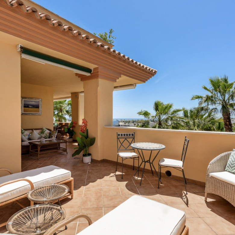 Image 9 from Spacious Apartment with Open Views – Best House Marbella