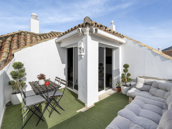 Penthouse in Las Lomas del Marbella Club Area