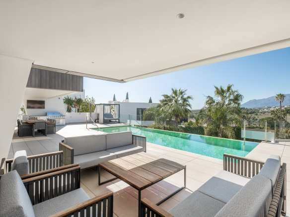 Villa contemporaine avec jardin, piscine et spa privé