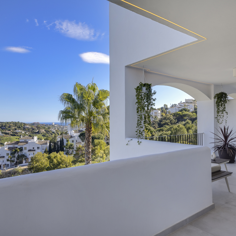 Image 27 from Panoramic Sea View Apartment in Altos de La Quinta – Best House Marbella