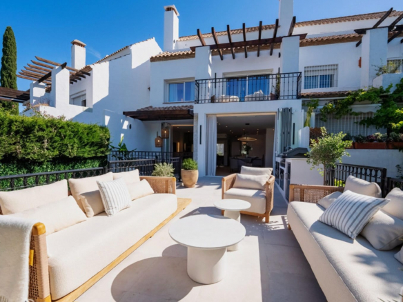 Contemporary Town Villa on Marbella’s Golden Mile