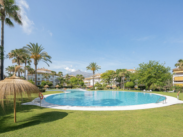 Image 15 from Bright Corner Apartment Near Puerto Banús – Best House Marbella