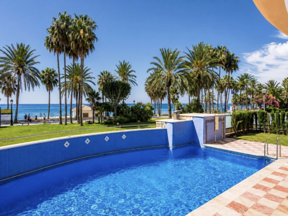 BEACHSIDE RENOVATED APARTMENT IN NUEVA ALCÁNTARA
