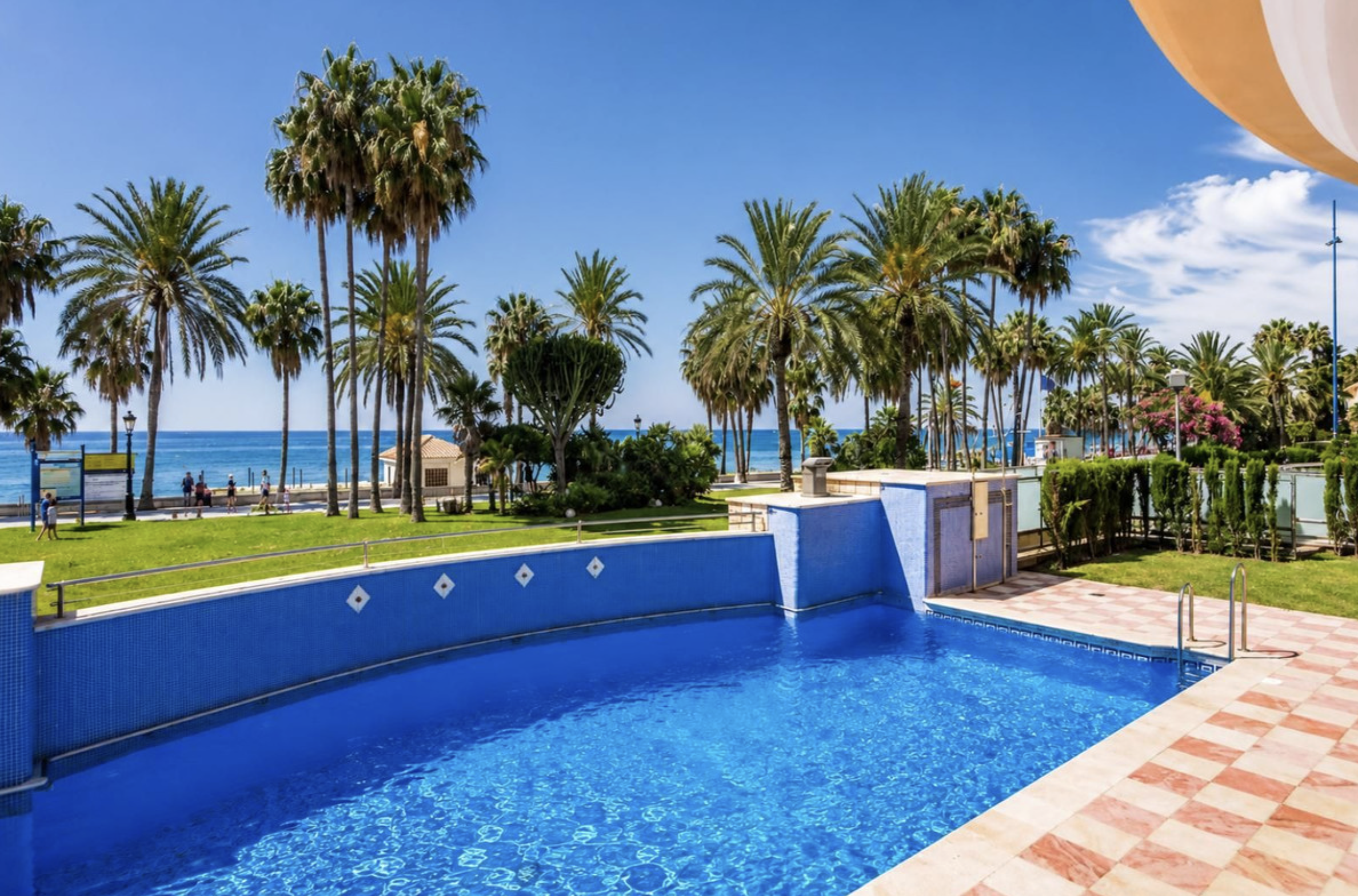 BEACHSIDE RENOVATED APARTMENT IN NUEVA ALCÁNTARA