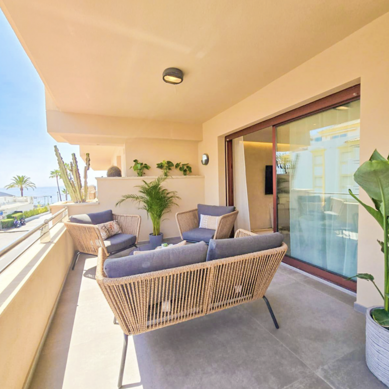 BEACHSIDE RENOVATED APARTMENT IN NUEVA ALCÁNTARA