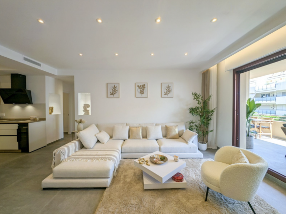 BEACHSIDE RENOVATED APARTMENT IN NUEVA ALCÁNTARA