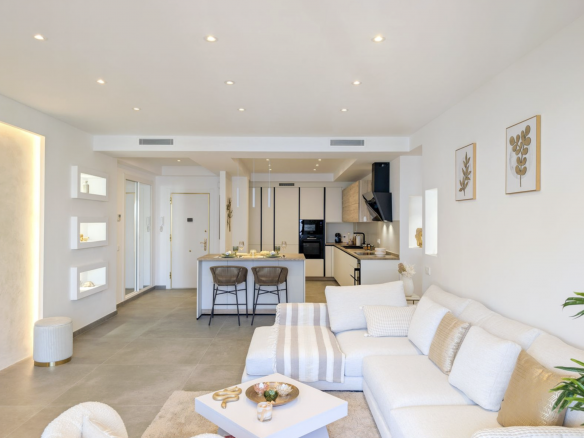 BEACHSIDE RENOVATED APARTMENT IN NUEVA ALCÁNTARA