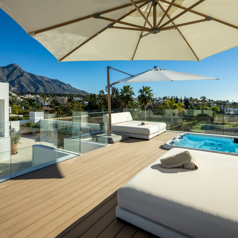 Contemporary Villa in Las Brisas with Golf and Sea Views