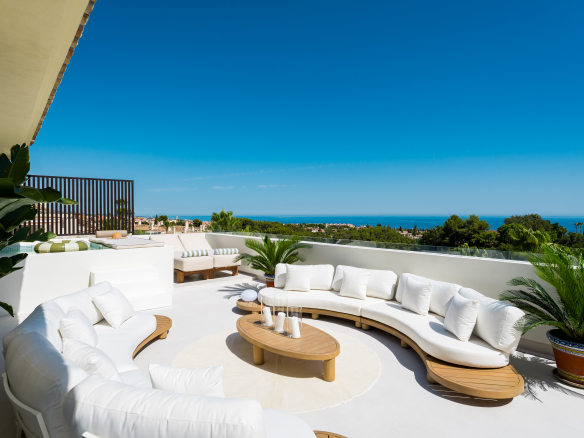 Renovated Penthouse in Condado de Sierra Blanca