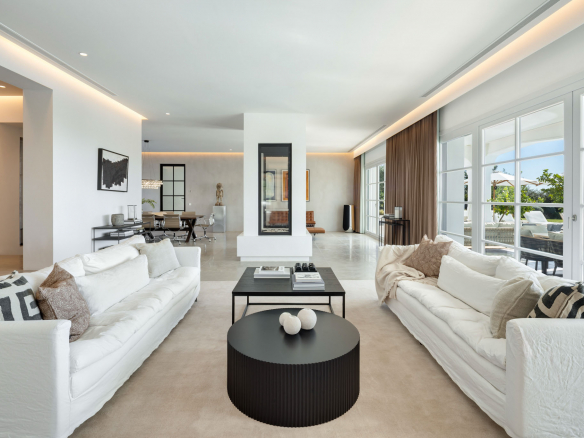 Elegant Villa with Panoramic Sea Views in Marbella Club Golf Resort