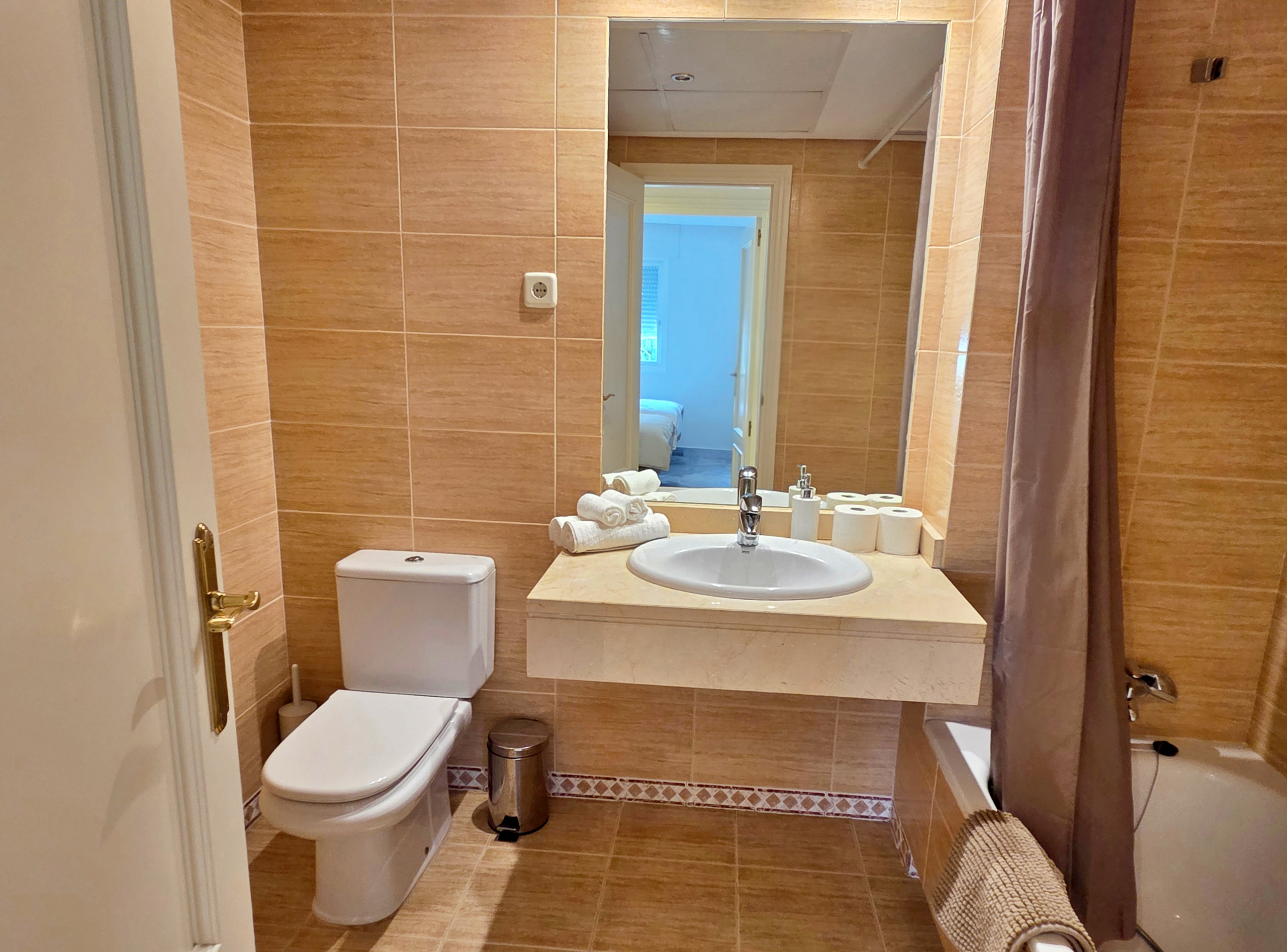 West-Facing Apartment in Dama de Noche