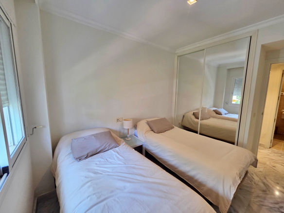 West-Facing Apartment in Dama de Noche