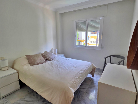 West-Facing Apartment in Dama de Noche