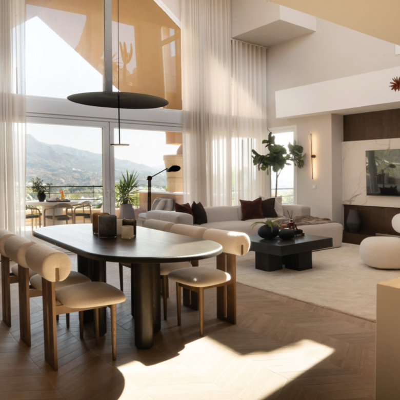 Refined Penthouse Living in Magna Marbella