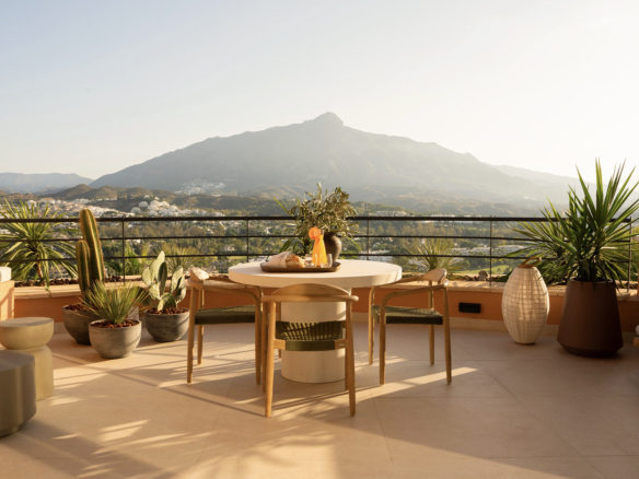 Refined Penthouse Living in Magna Marbella
