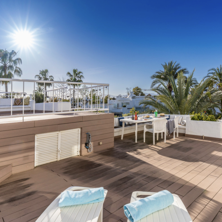 Beachfront Duplex Penthouse in Alhambra del Mar